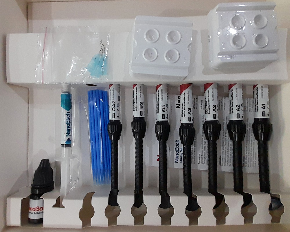 Dentgist NanoCom Nanohybrid Composite Dental Restorative Material 7 Syringe Kit